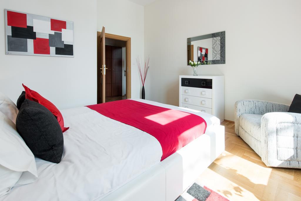 Neo Apartments Красков Екстериор снимка